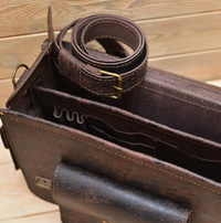 Стильный неклассический портфель из состаренной кожи