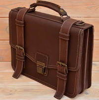 Оригинальный коричневый кожаный портфель